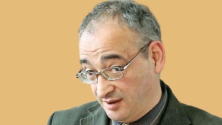 Traian Ungureanu: Ponta să-l schimbe pe 